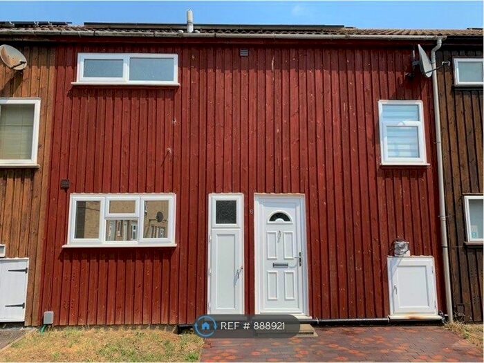 3 Bedroom Terraced House To Rent In Brewerne, Peterborough, PE2