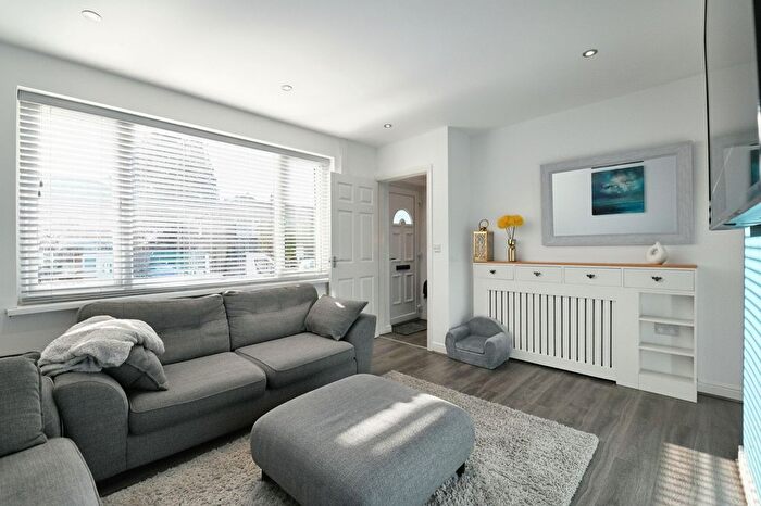 3 Bedroom Semi Detached House For Sale In Wordsworth Road, Swinton, M27