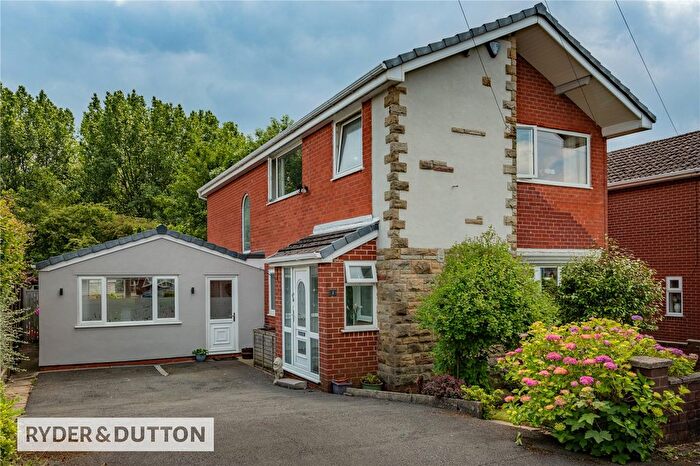 4 Bedroom Detached House For Sale In Chiltern Drive, Royton, Oldham, Greater Manchester, OL2