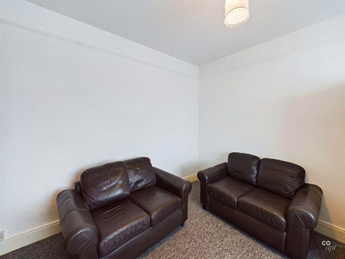 1 Bedroom Terraced House To Rent In Mafeking Road, Brighton, BN2