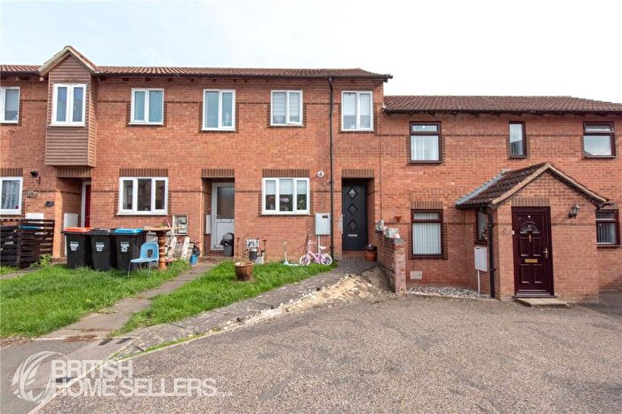 2 Bedroom Terraced House For Sale In Hexham Gardens, Bletchley, Milton Keynes, Buckinghamshire, MK3