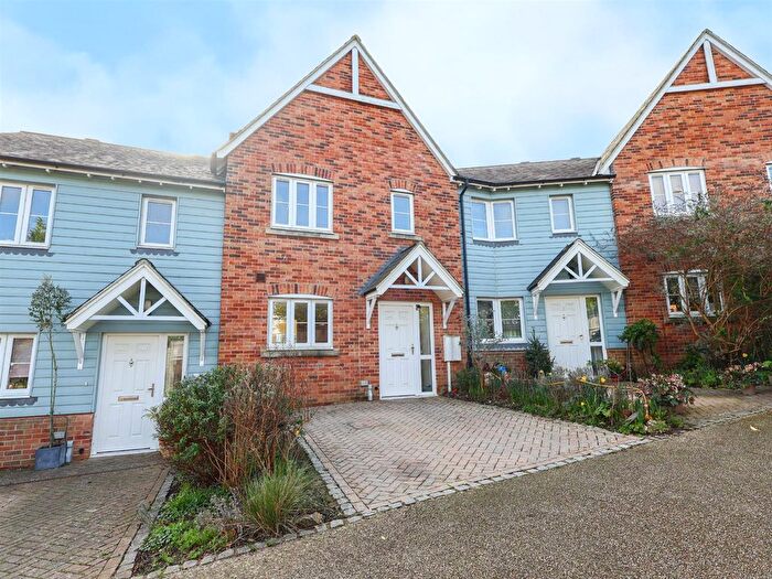3 Bedroom Semi-Detached House For Sale In Station Mews, Cooksbridge, BN8