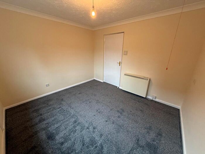 1 Bedroom Flat For Sale In Norton Court, High Street South, Dunstable, LU6