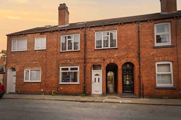 3 Bedroom Terraced House For Sale In George Street, Normanton, West Yorkshire, WF6