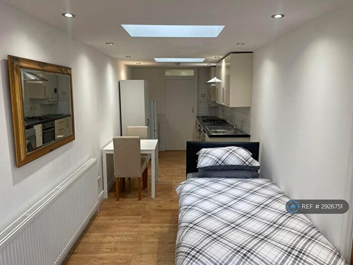Studio To Rent In Wood End Avenue, Harrow, HA2