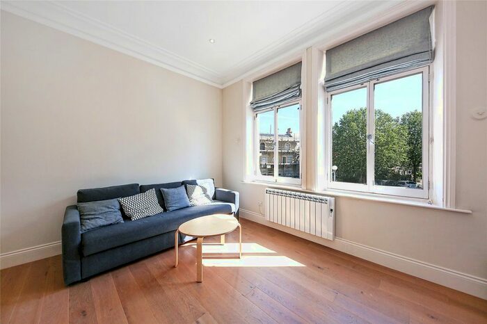 1 Bedroom Flat To Rent In Battersea Bridge Road, Battersea Park, SW11