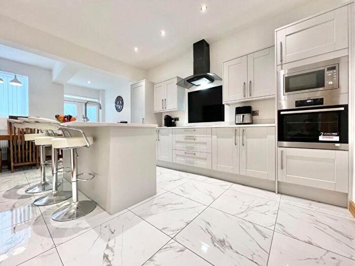 3 Bedroom Terraced House For Sale In Swift Street, Old Town, Barnsley, S75