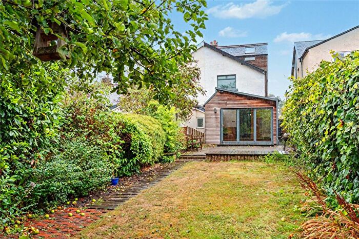 4 Bedroom Terraced House For Sale In Victoria Gardens, Horsforth, Leeds, LS18