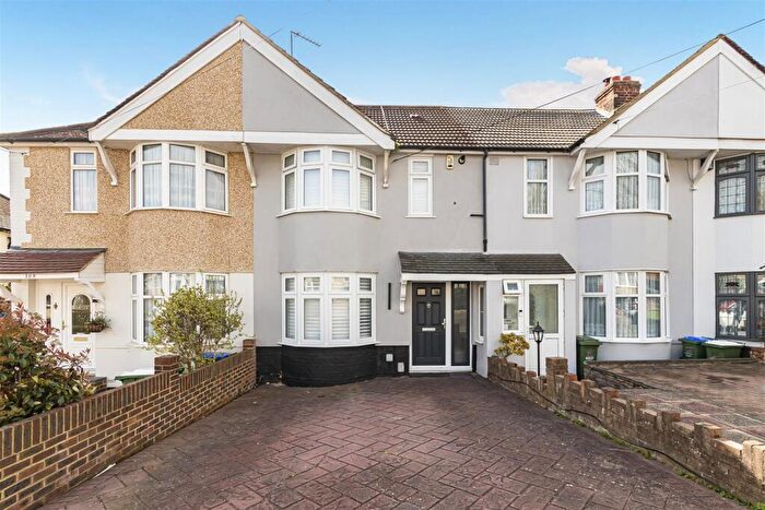 3 Bedroom Terraced House For Sale In Yorkland Avenue, Welling, DA16