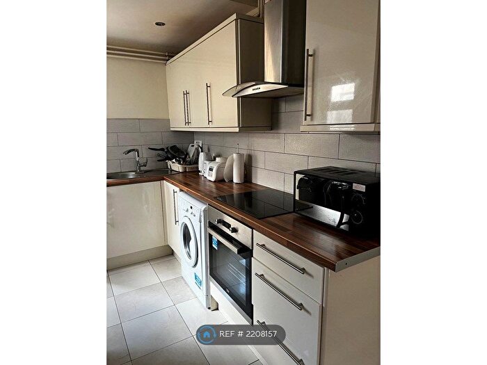 3 Bedroom Terraced House To Rent In Trentham Road, Coventry, CV1