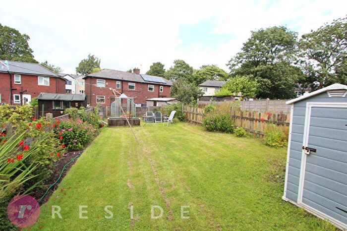 3 Bedroom Semi-Detached House For Sale In Kings Grove, Wardle, Rochdale, OL12