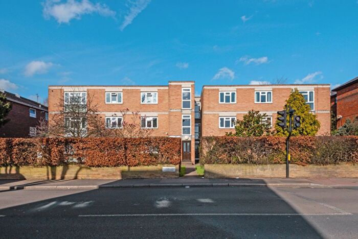 2 Bedroom Flat To Rent In Ranmore Court, Worple Road, Wimbledon, London, SW20