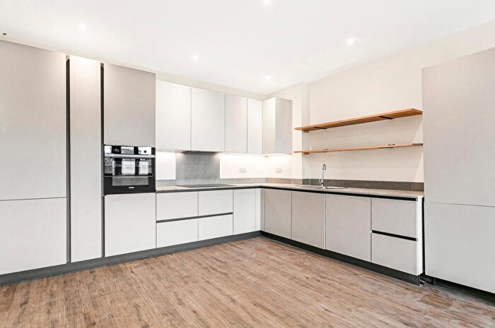 2 Bedroom Apartment To Rent In Beckenham Road, Beckenham, BR3