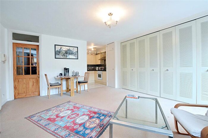 Flat To Rent In St Matthews Lodge Jerome, NW1