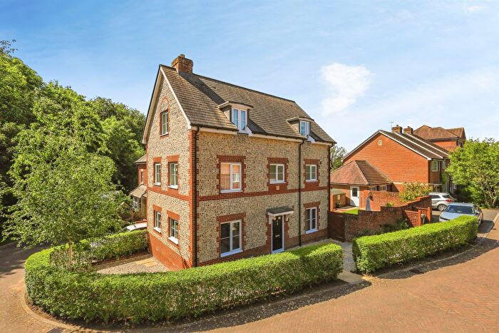 5 Bedroom Detached House For Sale In Buckle Gardens, Hellingly, Hailsham, BN27
