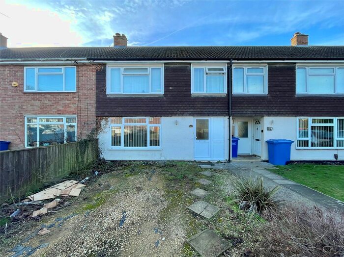 3 Bedroom Terraced House To Rent In Kingsclere Road, Bicester, Oxfordshire, OX26