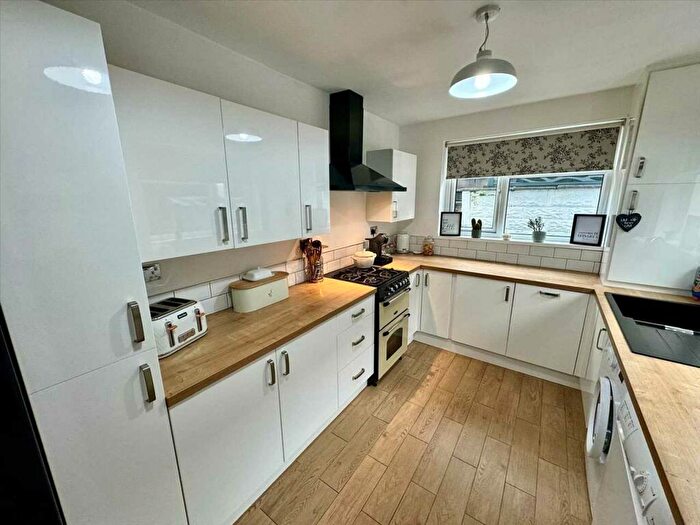 2 Bedroom Terraced House For Sale In Bank Street, Tonypandy, CF40