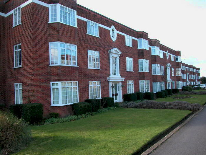2 Bedroom Flat To Rent In Finchley Court, Ballards La, Finchley, London, N3 1