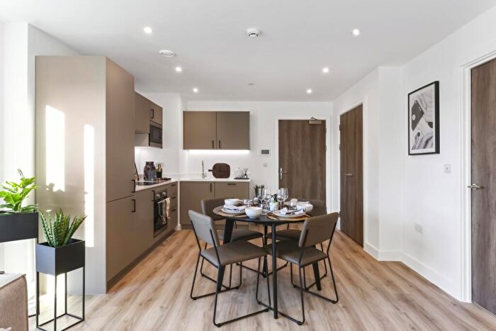 1 Bedroom Flat To Rent In Mercer West Madison East, LS2