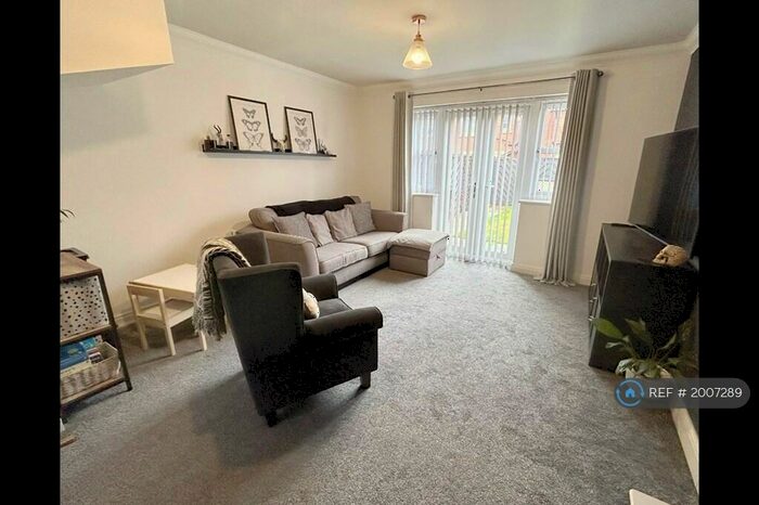 2 Bedroom Terraced House To Rent In Pools Brook Park, Hull, HU7
