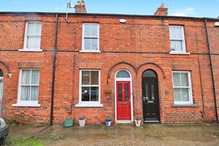 3 Bedroom Town House For Sale In Norton Street, Beverley, HU17