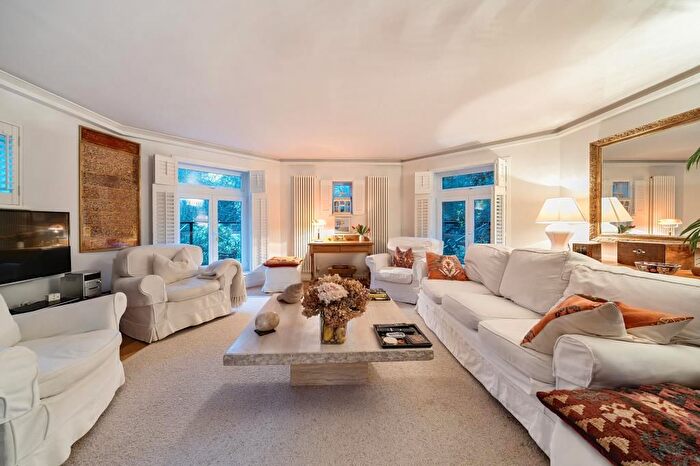 2 Bedroom Flat To Rent In Fitzjohns Avenue, Hampstead, NW3