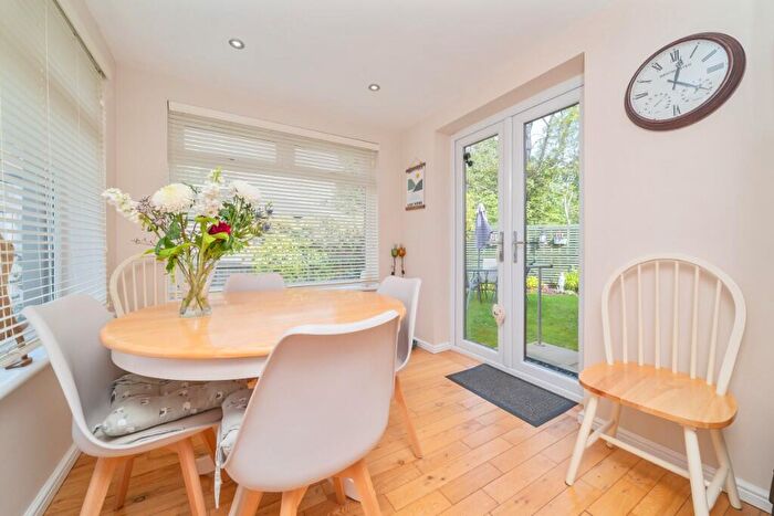 2 Bedroom Semi-Detached Bungalow For Sale In Baldorran Crescent, Balloch, G68