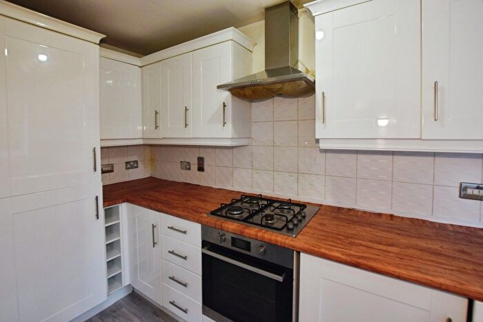 2 Bedroom Flat To Rent In Bowden Court, Montague Rd, Old Trafford, Manchester, M16