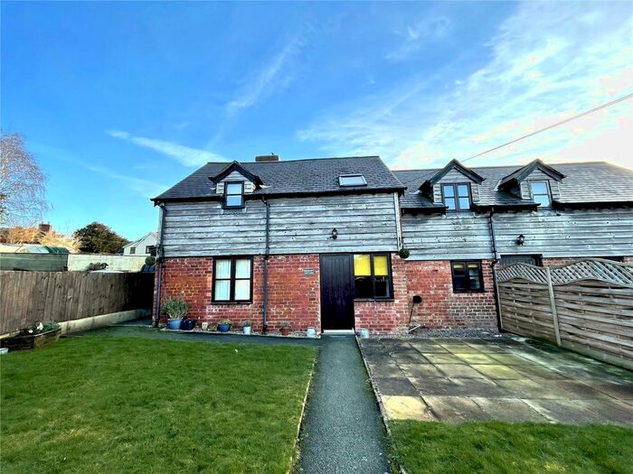 2 Bedroom Garage / Parking To Rent In Granary Cottage, Llanwnog, Caersws, Powys, SY17