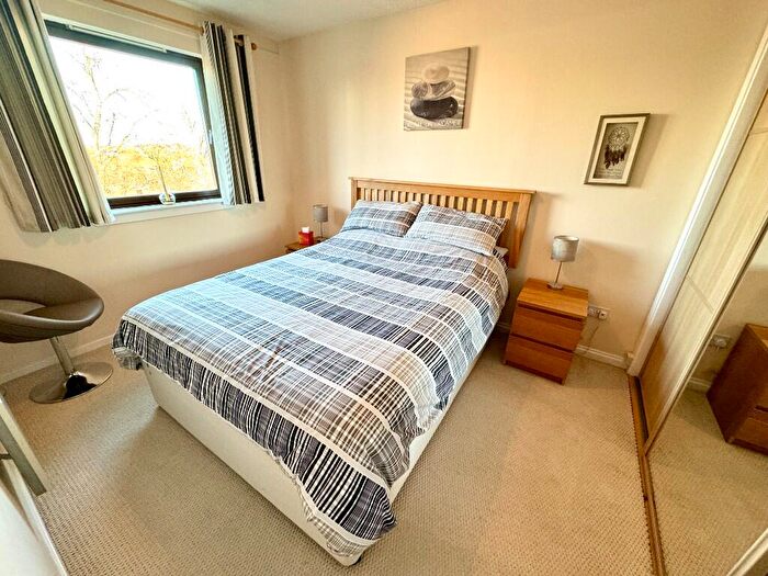 1 Bedroom Flat For Sale In Lugar Street, Coatbridge, Lanarkshire, ML5