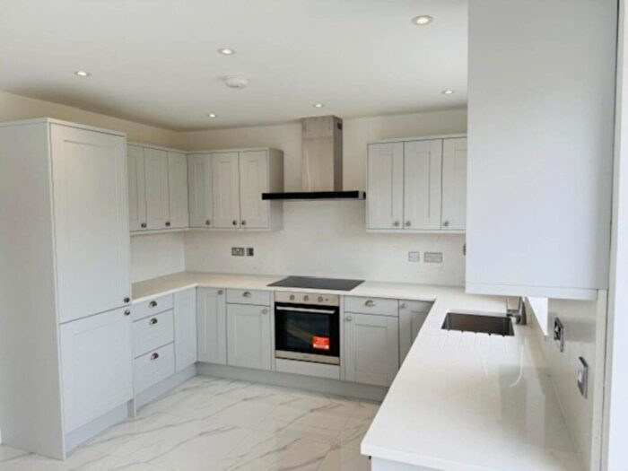 4 Bedroom Town House To Rent In Ogilvie Road, High Wycombe, HP12