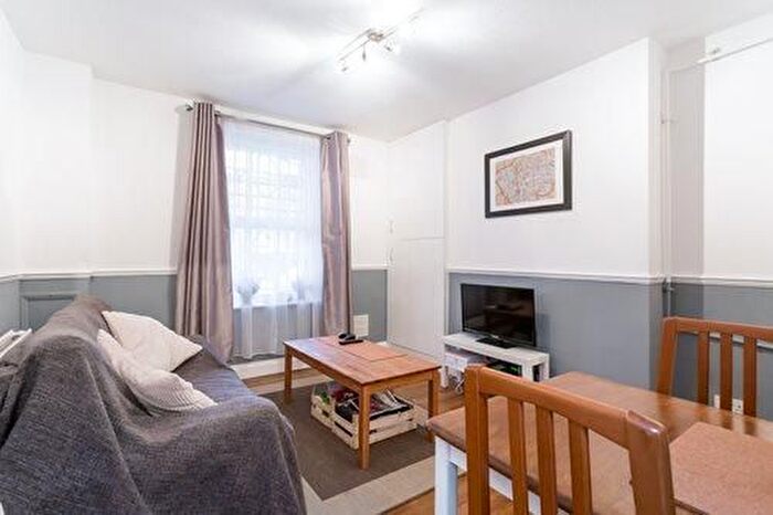 1 Bedroom Flat To Rent In Corfield Street, Bethnal Green, London, United Kingdom, E2