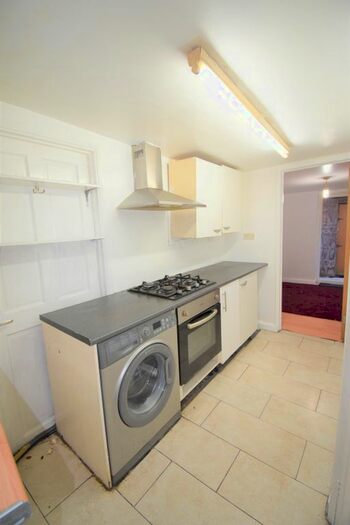 1 Bedroom Flat To Rent In London, E7