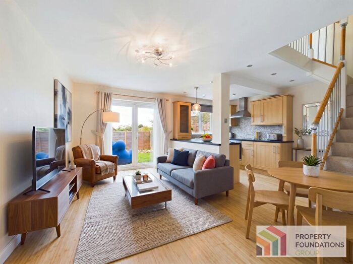 1 Bedroom Terraced House To Rent In Gatcombe Close, Calcot, RG31