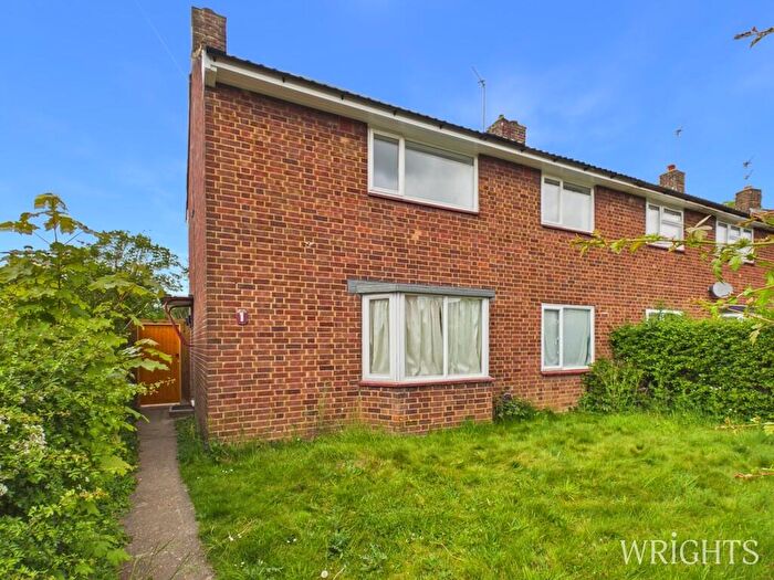 3 Bedroom End Of Terrace House To Rent In Cornerfield, Hatfield, AL10