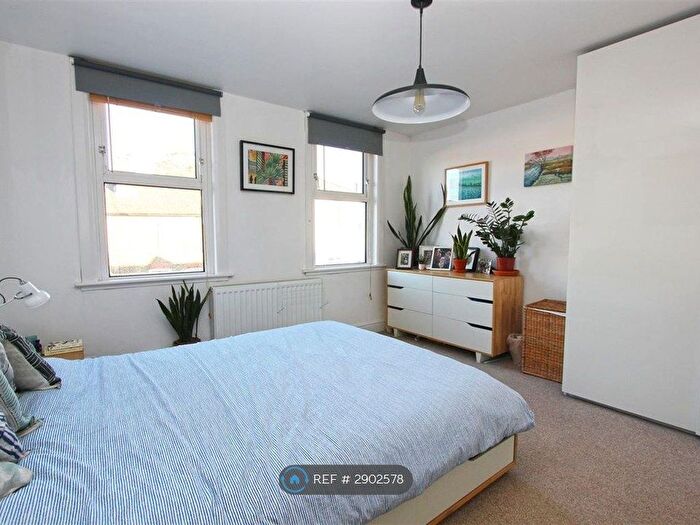 4 Bedroom Terraced House To Rent In Sanderstead Road, South Croydon, CR2