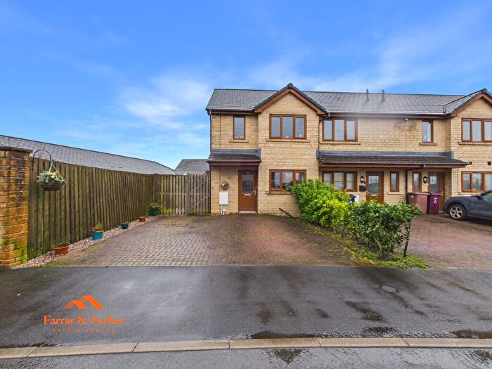 2 Bedroom Semi Detached House For Sale In Groveside Park, Burnley, BB12