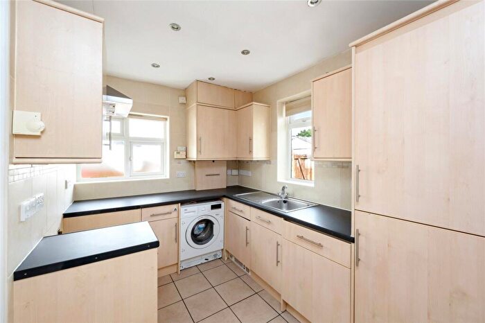 2 Bedroom Bungalow For Sale In North Farm Road, Lancing, West Sussex, BN15