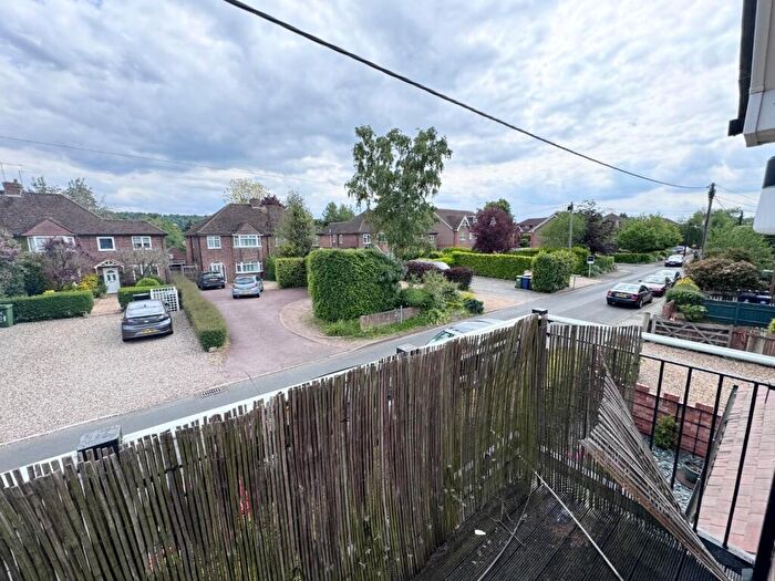 2 Bedroom Maisonette To Rent In Dedmere Road, Marlow, SL7