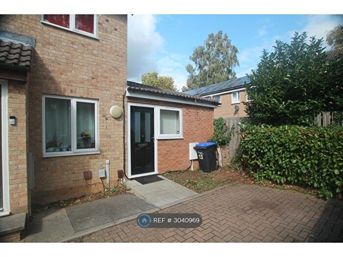 1 Bedroom Bungalow To Rent In Kirton End, Northampton, NN3