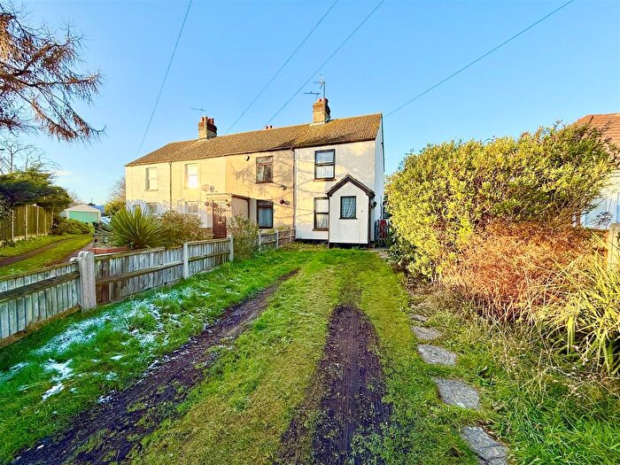 3 Bedroom End Of Terrace House For Sale In Court Road, Rollesby, Great Yarmouth, NR29