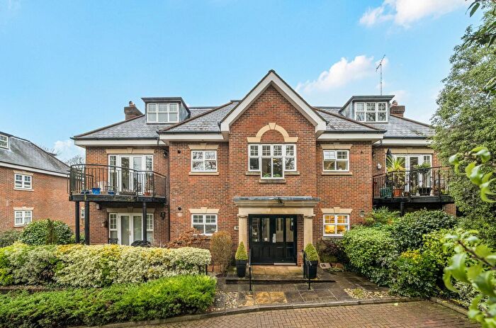2 Bedroom Flat For Sale In The Chantries, Uxbridge Road, Stanmore, HA7