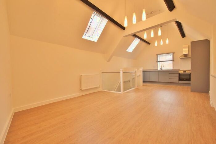 2 Bedroom Flat To Rent In Turnagain Lane, Abingdon, OX14