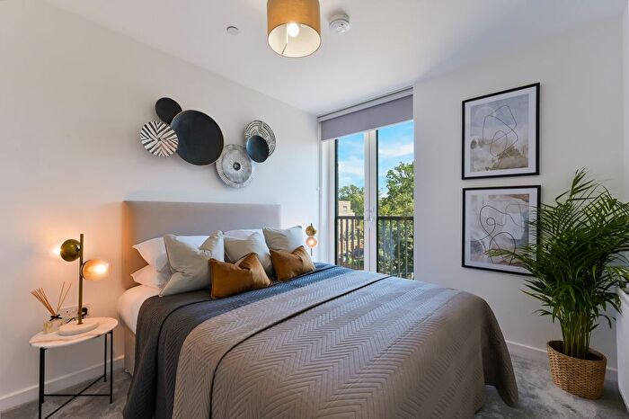 2 Bedroom Flat To Rent In Wolff House, Ridgeway Views, London, London, NW7