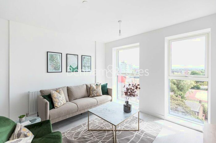 1 Bedroom Flat To Rent In East Acton Lane, Acton, W3