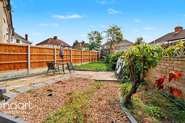 3 Bedroom Semi Detached House For Sale In Ashbrook Road, Dagenham, RM10