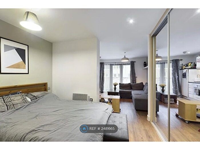 Studio To Rent In Oceana Boulevard, Southampton, SO14