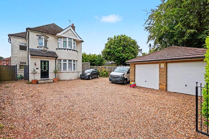 4 Bedroom Detached House For Sale In Park Avenue, Sittingbourne, ME10