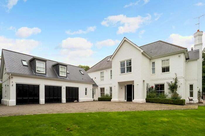 6 Bedroom Detached House To Rent In Goldrings Road, Oxshott, KT22