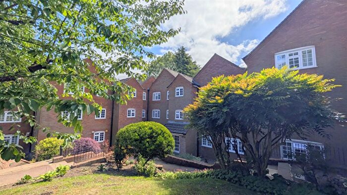 2 Bedroom Flat To Rent In Cathedral Court, King Harry Lane, St. Albans, Hertfordshire, AL3
